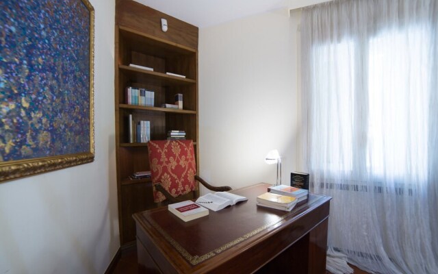 Rent In Rome - Dolce Vita Suite