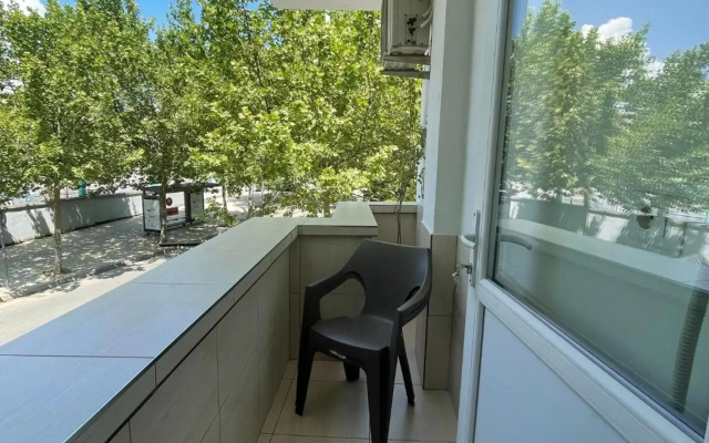 Lovely one-bedroom apartment with private entrance