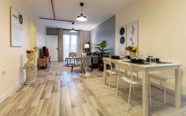 Monnas Suite