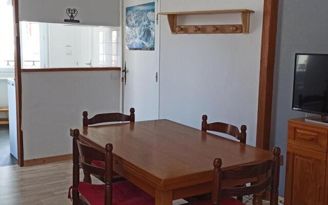 Appartement Mont-Dore, 2 pièces, 4 personnes - FR-1-415-46