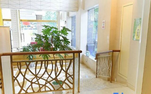 Swiss-Belhotel Lotus Lake Wuhan