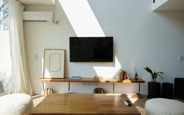 Triplex with rooftop for private use II