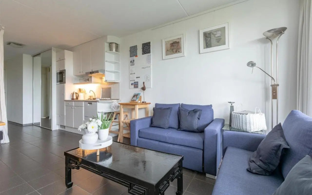 Apartment With Kitchen