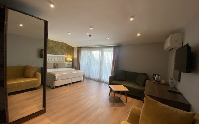 The Alarga Premier Hotel