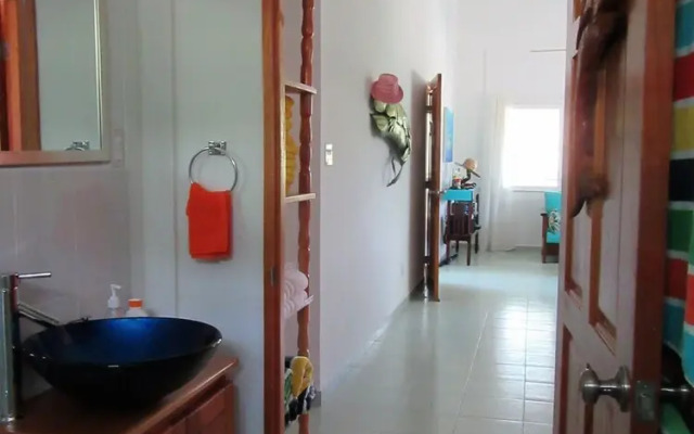 Maya Hill Lodge