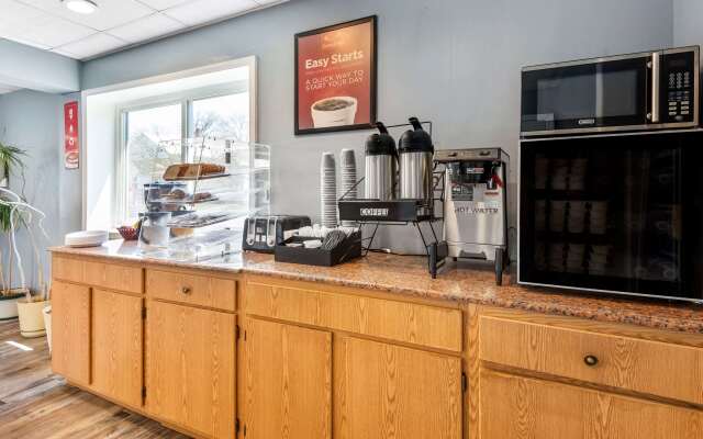 Econo Lodge Cortland Downtown