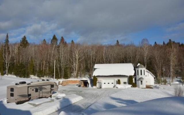 The Rustic House of the Fjord