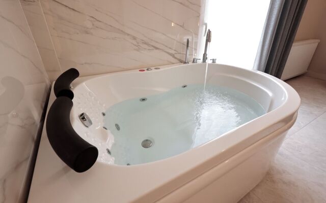 Livia Luxury Apart Hotel