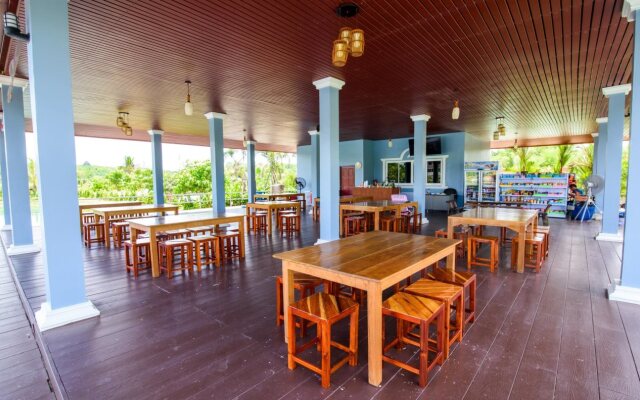 Lamphurai Riverside Resort and Spa