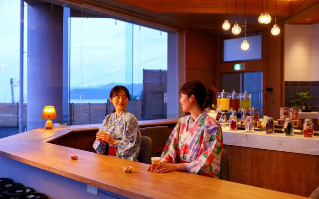 Ooedo-Onsen-Monogatari Shiomiso (Formerly: Yubae no Yado Shiomiso)