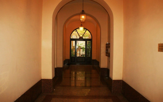 Macao Rooms