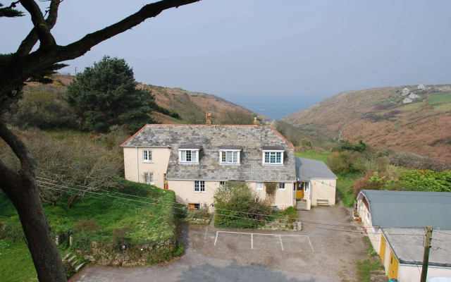 YHA Lands End Hostel