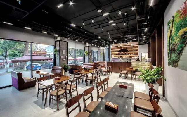 A25 Hotel - 18 Nguyen Hy Quang