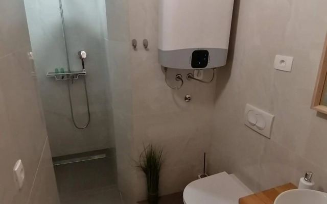 GG art apartments II