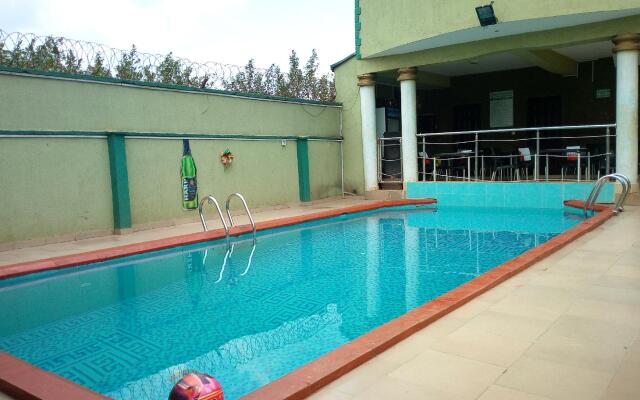 Prowess Hotel and Suites