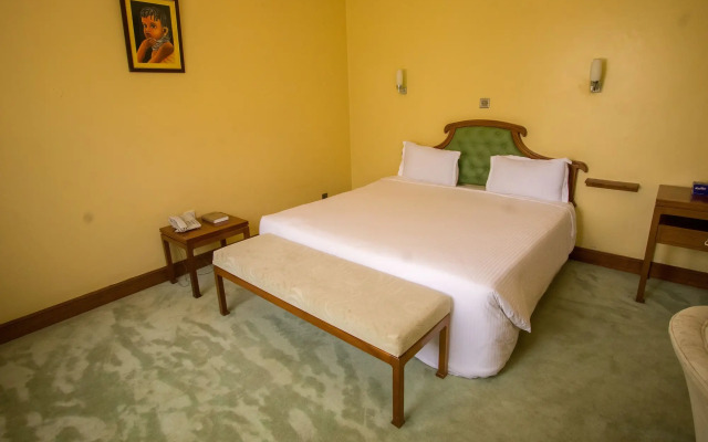 Sirikwa Hotel