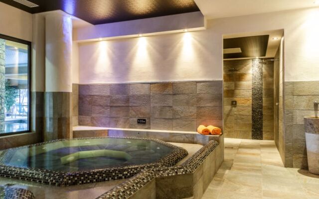 CGH Rés&Spa Le Grange aux Fées (VAM101)