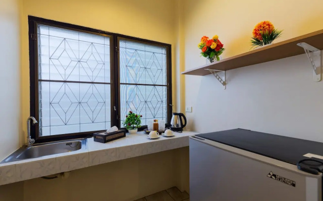 Batic House By Sharaya Hotel