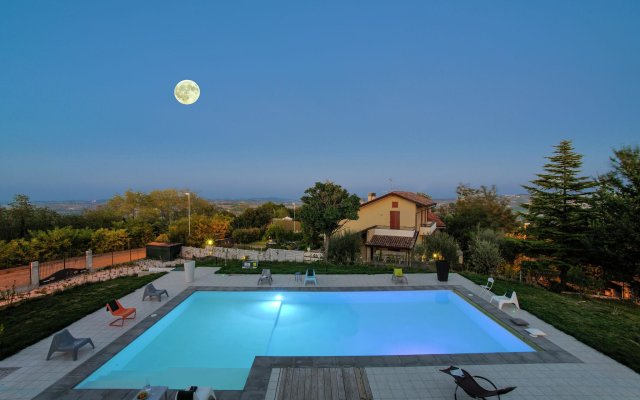 Luxury Villa apartment in Tavullia with Swimming Pool and Garden