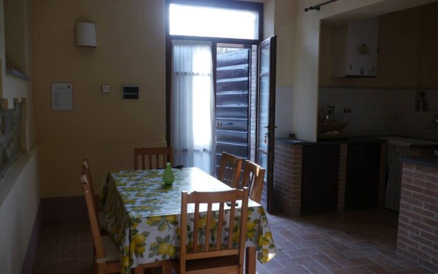 Rosmarino Charming Apartment in Italy for 4 People