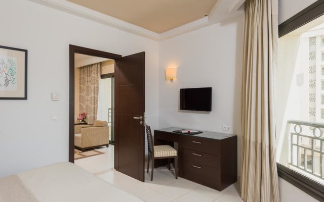 Corail Suites Hotel