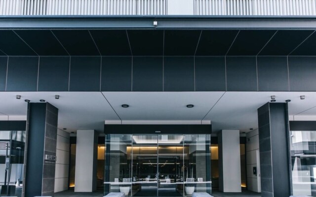 Experience Waterfront Luxury with Views