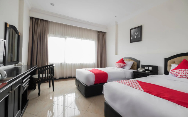 Hotel Sutomo – Guest Rooms – Makassar