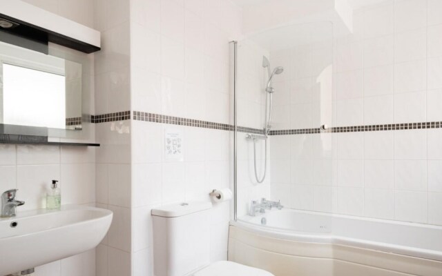 The Southwick Sanctuary - Large & Modern 6bdr with Terrace