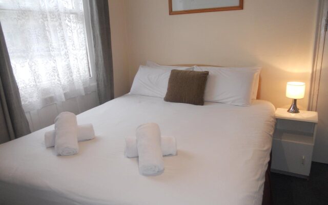 Relax Inn Guest House