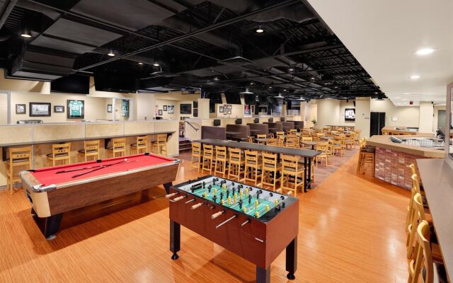 Travelodge by Wyndham Saskatoon