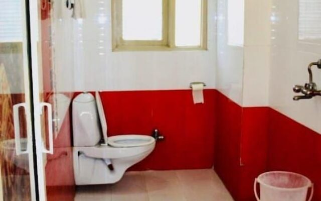 Hotel Rajlaxmi Palace