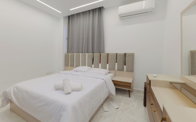 Alsawah|Luxury 6BR Villa with Private Pool