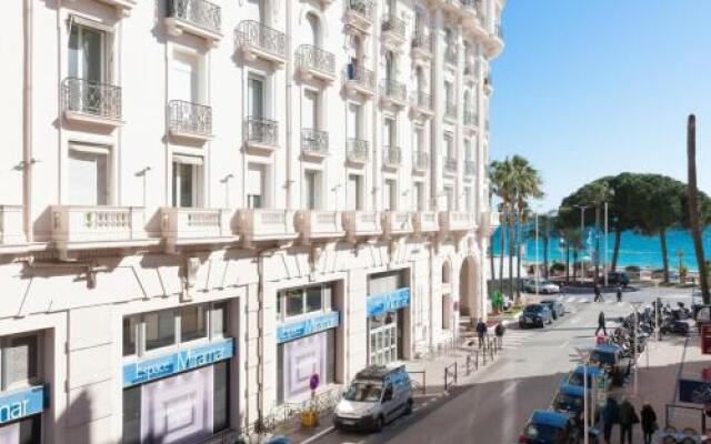 50m from the Croisette two steps from the legendary Carlton in Cannes