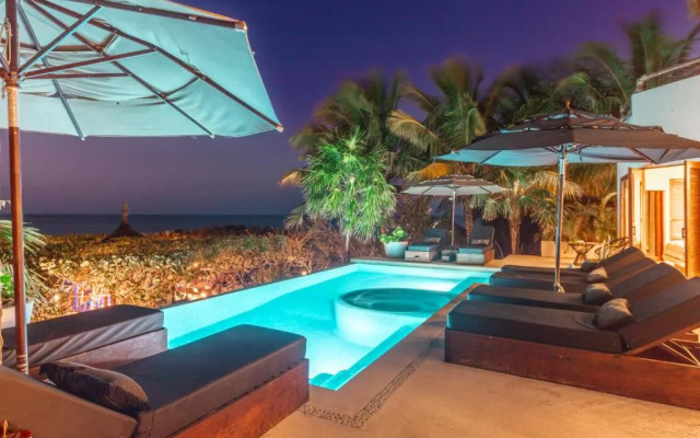 Casa Punta Coco & Beach Club
