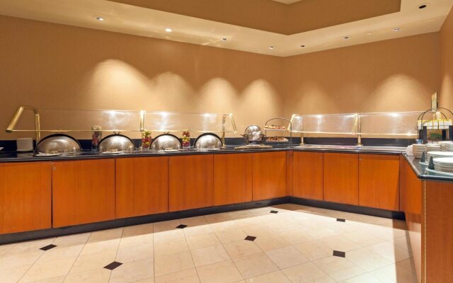 Crowne Plaza Cleveland at Playhouse Square by IHG