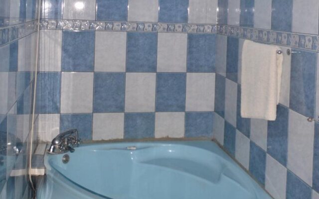 Blue Towers Hotel