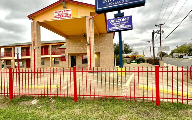 Americas Best Value Inn San Antonio Lackland AFB