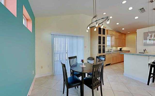 Lazy Urchin Seaclusion