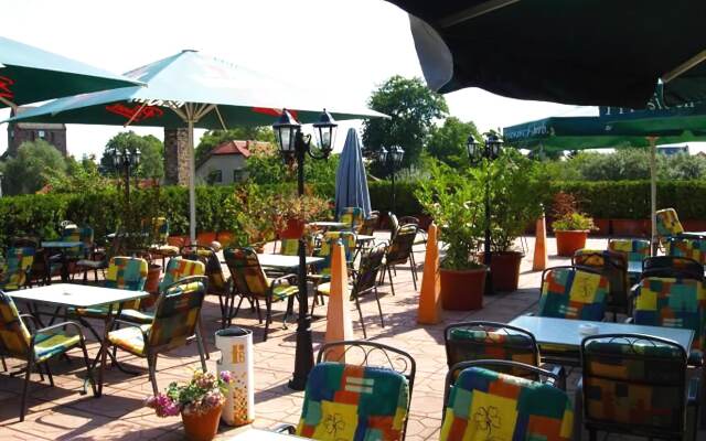 Hotel Lindenberger Hof