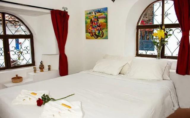 Catama Inn Hotel