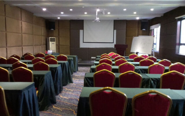 Phoenix Regalia Hotel-sichuan Taisheng Branch