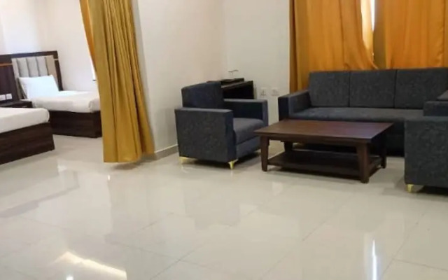 Hotel Ganga Greens