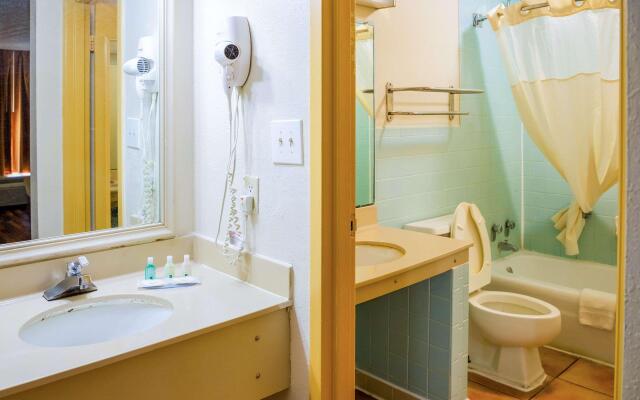 Quality Inn Richmond Hill - Savannah I-95