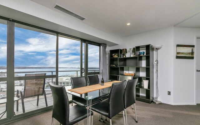 QV CBD 2 Bedroom with Wifi Parking - 972