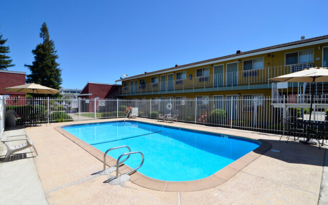 Americas Best Value Inn - Sacramento/Elk Grove