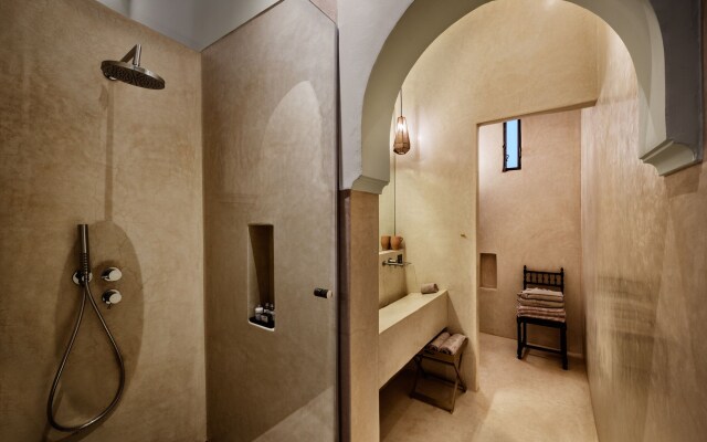 72 Hotel & Spa