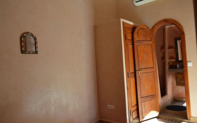 Riad Bonheur