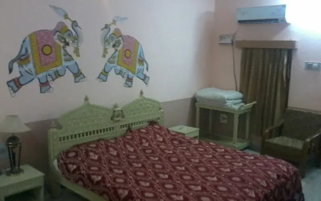 Roopam Resort
