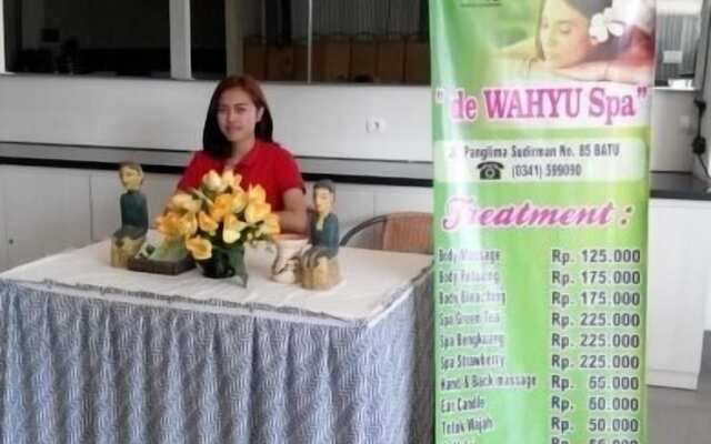 De Wahyu Hotel