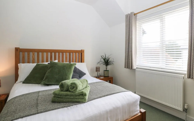 1 Matrons Cottages